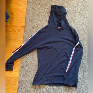 tommy hilfiger sweatshirt